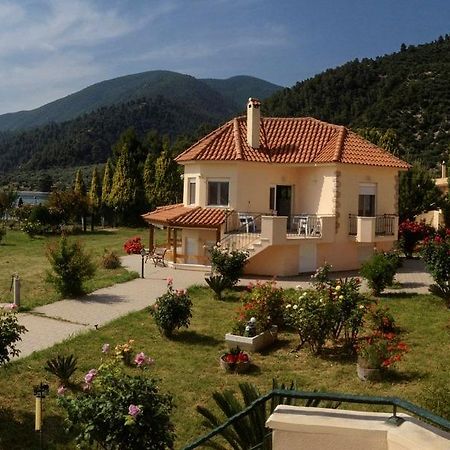 Sungate Beach Ровиес Номер фото